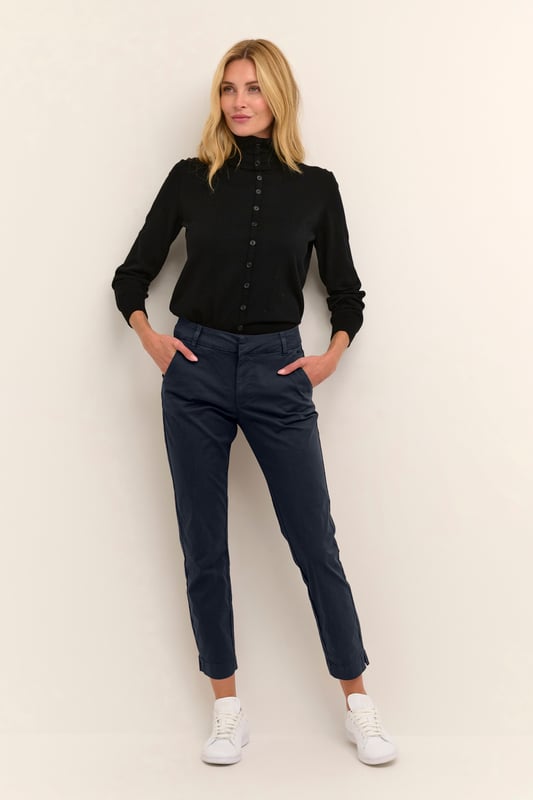Regular fit,Regular taille,7/8 lengte,Slim  Fijne was 30°, niet bleken, niet in de droger drogen, Druipnat ophangen in de schaduw, koud strijken max. 110° C, Droogreiniging  98% Katoen,2% Elastaan