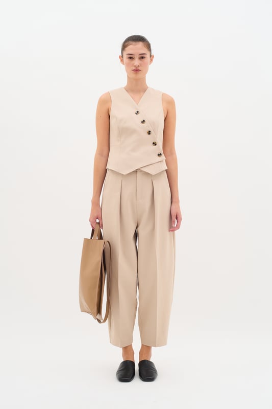 Classic fit  Fijne was 30°, niet bleken, niet in de droger drogen, Druipnat ophangen, koud strijken max. 110° C, Droogreiniging  51% Katoen,45% Polyester (REPREVE®),4% Elastaan