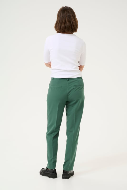 Regular fit,Hoge taille,Lange lengte,Straight  Wassen op 30°, niet bleken, niet in de droger drogen, Druipnat ophangen in de schaduw, koud strijken max. 110° C, Droogreiniging  77% Polyester (Gerecycled),18% Viscose,5% Elastaan