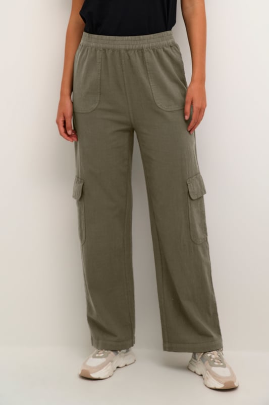 Relaxed fit,Hoge taille,Lange lengte,Relaxed  Wassen op 30°, niet bleken, drogen in droger behoedzaam, Druipnat ophangen in de schaduw, warm strijken max. 150° C, Droogreiniging  100% Katoen