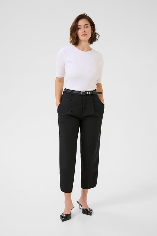 Regular fit,Hoge taille,Cropped lengte,Straight  Wassen op 30°, niet bleken, niet in de droger drogen, Druipnat ophangen in de schaduw, warm strijken max. 150° C, Droogreiniging  82% Polyester,16% Viscose,2% Elastaan