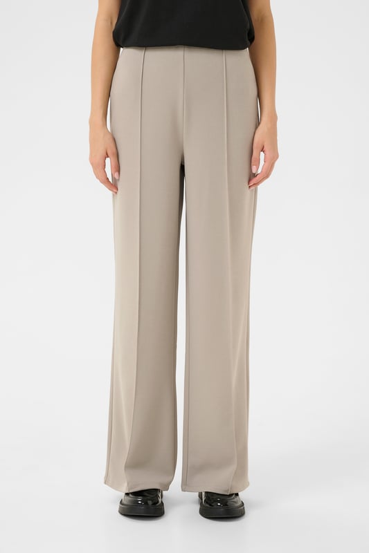 Slim fit,Elastische taille,Lange lengte,Straight  Fijne was 30°, niet bleken, niet in de droger drogen, Druipnat ophangen in de schaduw, koud strijken max. 110° C, Droogreiniging  96% Polyester,4% Elastaan