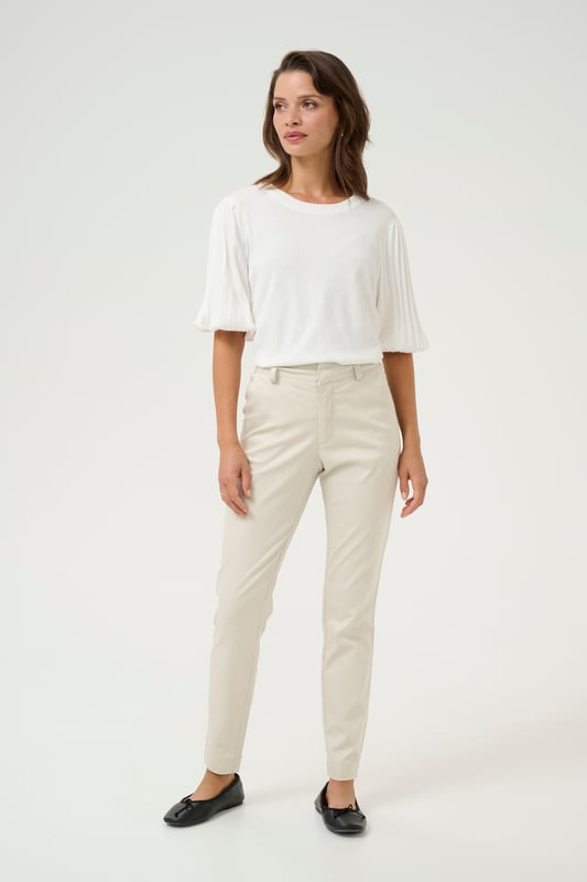 Regular fit,Normale Passform,Knöchellänge,Slim Fit  Schonwäsche 30°, Nicht bleichen, Nicht im Trockner trocknen, Tropnass aufhängen im Schatten, Kalt bügeln max. 110° C, Trockenreinigung  38% Polyester,30% Baumwolle,30% Viskose,2% Elasthan