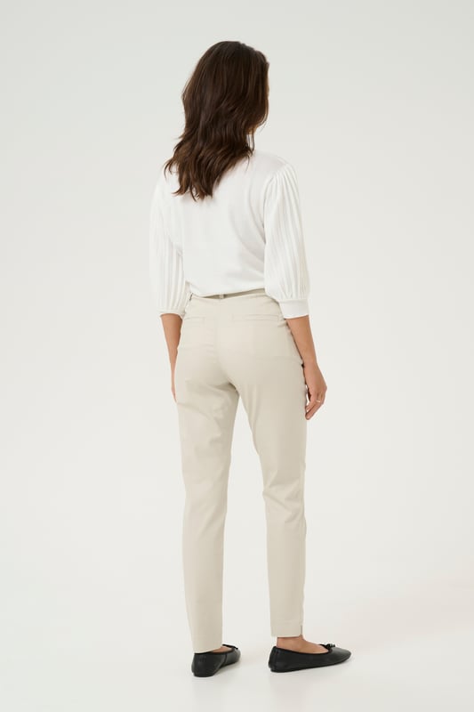 Regular fit,Normale Passform,Knöchellänge,Slim Fit  Schonwäsche 30°, Nicht bleichen, Nicht im Trockner trocknen, Tropnass aufhängen im Schatten, Kalt bügeln max. 110° C, Trockenreinigung  38% Polyester,30% Baumwolle,30% Viskose,2% Elasthan