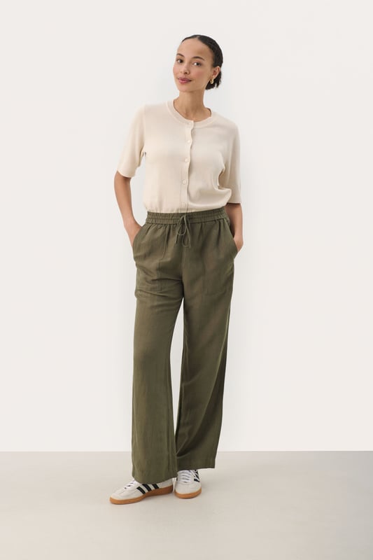 Casual fit,Regular taille,Lange lengte,Straight  Fijne was 30°, niet bleken, niet in de droger drogen, Druipnat ophangen in de schaduw, koud strijken max. 110° C, Droogreiniging  50% Linnen,50% Viscose (LENZING™ ECOVERO™)
