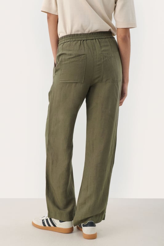 Casual fit,Regular taille,Lange lengte,Straight  Fijne was 30°, niet bleken, niet in de droger drogen, Druipnat ophangen in de schaduw, koud strijken max. 110° C, Droogreiniging  50% Linnen,50% Viscose (LENZING™ ECOVERO™)