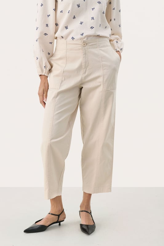 Contemporary fit,Normale Passform,Über Knöchellänge,Tapered  30° waschbar, Nicht bleichen, Nicht im Trockner trocknen, Tropnass aufhängen im Schatten, Warm bügeln max. 150° C, Professionelle Reinigung.  98% Baumwolle,2% Elasthan