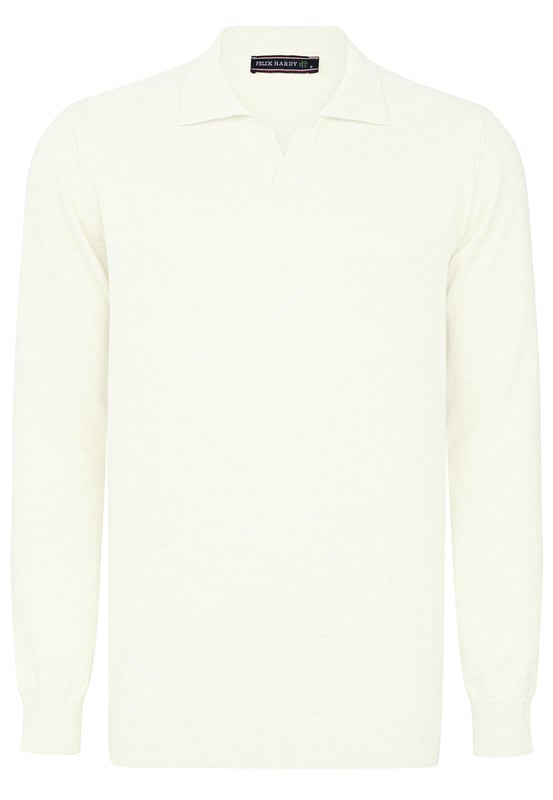 Entdecken Sie die perfekte Kombination aus Eleganz und Komfort mit Felix Hardys Herren-Polokragen Langarm Pullover. Hergestellt aus hochwertiger 100% Baumwolle, garantiert er ein natürliches und angenehmes Tragegefühl. Das knopflose Design und der klassische Polokragen bieten einen raffinierten und zeitlosen Look, der für verschiedene Anlässe geeignet ist. Dieser Pullover zeichnet sich durch ein schlichtes Modell aus, das seine Vielseitigkeit unterstreicht und ihn zur idealen Wahl für den täglichen Gebrauch macht. Er lässt sich mühelos mit Jeans, Hosen oder Chinos kombinieren und bietet Komfort und Stilvielfalt. Erhältlich in verschiedenen Farboptionen, berücksichtigt er individuelle Vorlieben und ergänzt saisonale Übergänge vom Frühling bis zu kühleren Sommer- und Herbsttagen. Für ein lässiges Styling tragen Sie ihn einfach mit Jeans und Slippern für ein entspanntes, aber schickes Erscheinungsbild, oder kleiden Sie ihn mit Hosen und Schnürschuhen für ein gepflegteres Ensemble. In kälterem Wetter können Sie ihn mit einer Jacke für zusätzliche Wärme und Stil kombinieren. Pflegehinweise umfassen Hand- oder Maschinenwäsche in kaltem Wasser, Bügeln bei niedriger Hitze und Vermeiden von Bleiche oder chemischer Reinigung. Hergestellt mit akribischer Aufmerksamkeit für Details und Verwendung hochwertiger Materialien vereint der Felix Hardy Herren-Polokragen Langarm Pullover Raffinesse mit Komfort und macht ihn zu einem vielseitigen Garderoben-Essential für alle Jahreszeiten.