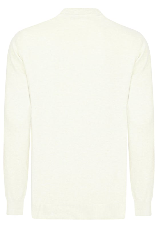 Entdecken Sie die perfekte Kombination aus Eleganz und Komfort mit Felix Hardys Herren-Polokragen Langarm Pullover. Hergestellt aus hochwertiger 100% Baumwolle, garantiert er ein natürliches und angenehmes Tragegefühl. Das knopflose Design und der klassische Polokragen bieten einen raffinierten und zeitlosen Look, der für verschiedene Anlässe geeignet ist. Dieser Pullover zeichnet sich durch ein schlichtes Modell aus, das seine Vielseitigkeit unterstreicht und ihn zur idealen Wahl für den täglichen Gebrauch macht. Er lässt sich mühelos mit Jeans, Hosen oder Chinos kombinieren und bietet Komfort und Stilvielfalt. Erhältlich in verschiedenen Farboptionen, berücksichtigt er individuelle Vorlieben und ergänzt saisonale Übergänge vom Frühling bis zu kühleren Sommer- und Herbsttagen. Für ein lässiges Styling tragen Sie ihn einfach mit Jeans und Slippern für ein entspanntes, aber schickes Erscheinungsbild, oder kleiden Sie ihn mit Hosen und Schnürschuhen für ein gepflegteres Ensemble. In kälterem Wetter können Sie ihn mit einer Jacke für zusätzliche Wärme und Stil kombinieren. Pflegehinweise umfassen Hand- oder Maschinenwäsche in kaltem Wasser, Bügeln bei niedriger Hitze und Vermeiden von Bleiche oder chemischer Reinigung. Hergestellt mit akribischer Aufmerksamkeit für Details und Verwendung hochwertiger Materialien vereint der Felix Hardy Herren-Polokragen Langarm Pullover Raffinesse mit Komfort und macht ihn zu einem vielseitigen Garderoben-Essential für alle Jahreszeiten.