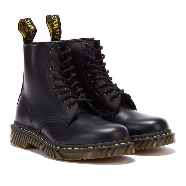 Crafted from a quality black leather upper and finished with a glossy sheen for a smarter look, these are boots that can be easily cleaned and polished. Complete with Dr. Martens signature yellow welt stitching and branding.