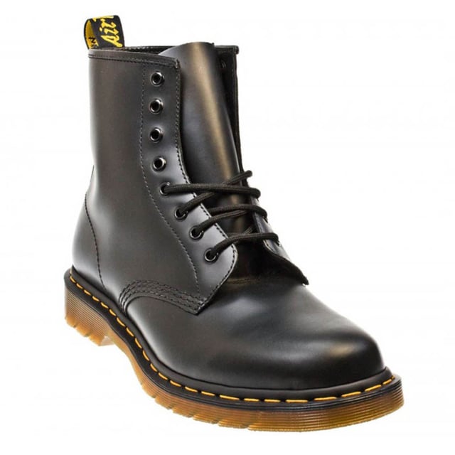 Crafted from a quality black leather upper and finished with a glossy sheen for a smarter look, these are boots that can be easily cleaned and polished. Complete with Dr. Martens signature yellow welt stitching and branding.