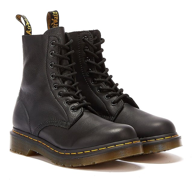 The Pascal Virginia ankle boot has a full smooth leather upper in a revamped matte black finish and exposed stitching compliment these boots. Pascal is made with Virginia, a soft, fine grained Nappa leather.