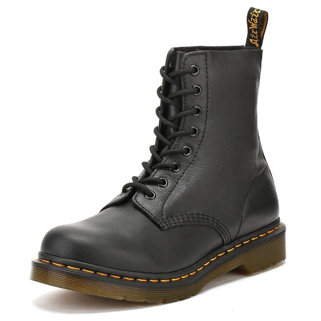 The Pascal Virginia ankle boot has a full smooth leather upper in a revamped matte black finish and exposed stitching compliment these boots. Pascal is made with Virginia, a soft, fine grained Nappa leather.