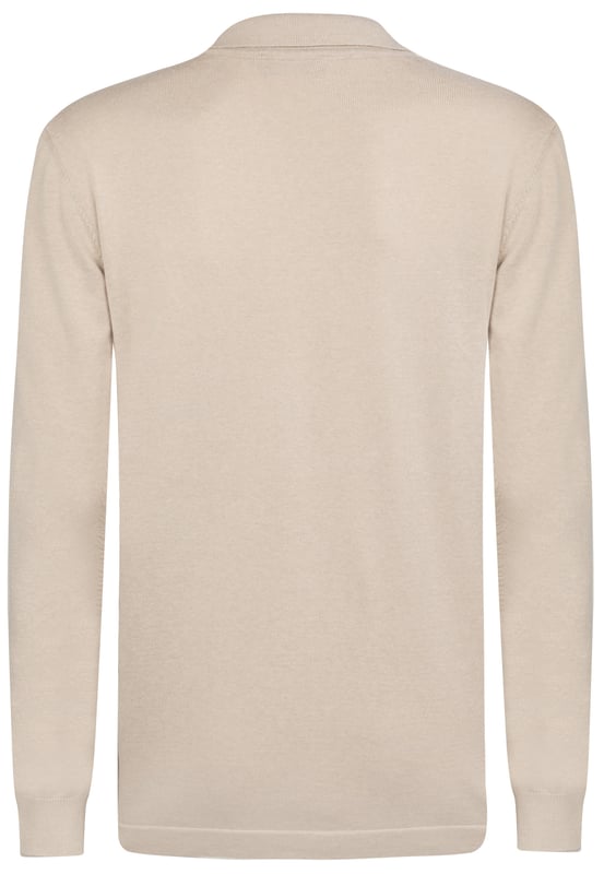 Das Felix Hardy Herren Langarm-Strickhemd zeichnet sich durch sein elegantes Design und überlegenen Komfort aus.Hergestellt aus einer hochwertigen Mischung aus Baumwolle, bietet dieses Hemd sowohl Stil als auch Funktionalität.Die gestrickte Textur sorgt für ein weiches Gefühl und Wärme, was es ideal für kühlere Wetterbedingungen macht.Dieses Langarm-Strickhemd ist eine perfekte Mischung aus modernem und klassischem Stil, mit einer Knopf-Front und einem Kragen-Design, das mit einer Vielzahl von Outfits kombiniert werden kann.Ergibt sich sowohl für formelle als auch lässige Anlässe, passt es besonders gut zu Hosen und Blazern für einen gepflegten Look.Für eine lange Lebensdauer wird empfohlen, das Hemd bei 30 Grad Celsius zu waschen und bei niedriger Temperatur zu bügeln.Vermeiden Sie die Verwendung eines Trockners und von Bleiche.Das Jimmy Sanders Herren Langarm-Strickhemd ist ein unverzichtbares Kleidungsstück, das Stil und Komfort mühelos kombiniert.