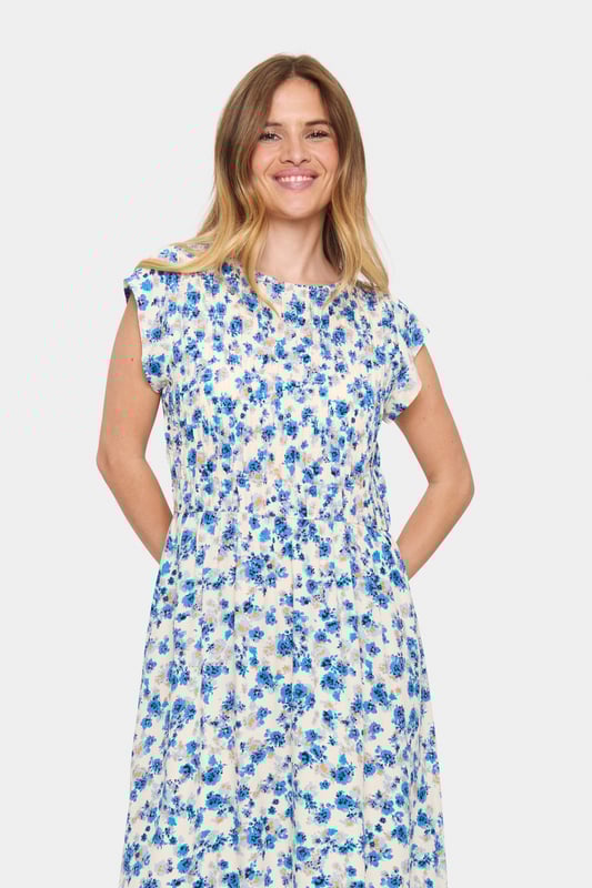 Regular fit,Midi lengte,Korte mouwen  Fijne was 30°, niet bleken, niet in de droger drogen, Druipnat ophangen in de schaduw, koud strijken max. 110° C, Droogreiniging  100% Viscose (LENZING™ ECOVERO™)