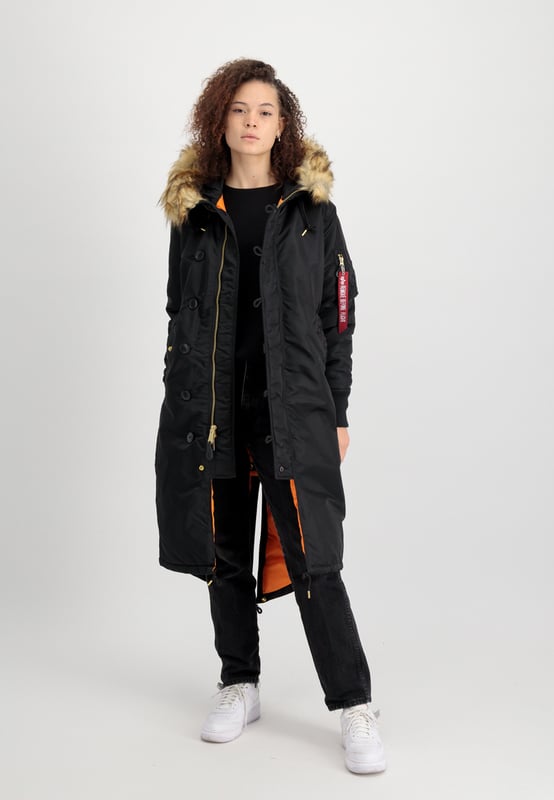 El Long Fishtail Wmn es perfecto para mujeres con estilo que necesitan un poco de calor adicional. La capucha y el dobladillo ajustables mantienen a raya los elementos, mientras que el corte regular garantiza comodidad durante todo el día.