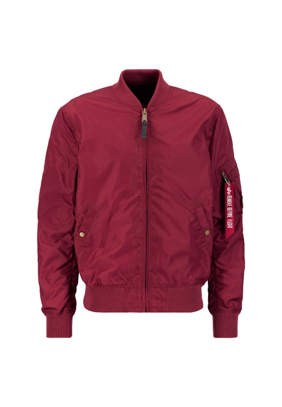 La chaqueta bomber MA-1 TT Two Tone Camo de Alpha Industries combina el estilo clásico de una bomber con un diseño moderno de camuflaje. El corte slim realza la silueta, mientras que el resistente material de nailon es ligero y resistente a la intemperie. Cuenta con bolsillos exteriores, un bolsillo interior y un bolsillo utilitario en la manga con etiqueta RBF, además de puños de canalé que protegen contra el viento. El forro interior naranja y la etiqueta con bandera en la manga refuerzan el icónico estilo Alpha. Ideal para combinar con vaqueros y sudaderas para un look moderno.