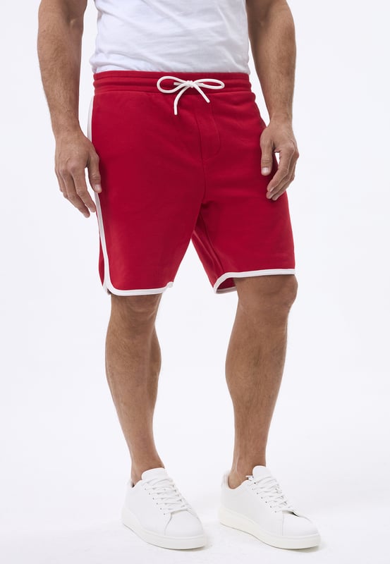 Die Felix Hardy Herrenshorts vereinen Komfort und Stil und sind die ideale Wahl für legere Tage bei warmem Wetter. Aus einem leichten, atmungsaktiven Stoff gefertigt, bieten diese Shorts hervorragenden Tragekomfort und Langlebigkeit für den täglichen Gebrauch. Der mittelhohe Bund und die taillierte Passform sorgen für eine moderne, schmeichelhafte Silhouette, während das flexible Design Bewegungsfreiheit ermöglicht. Mit praktischen Seiten- und Gesäßtaschen sind diese Shorts sowohl funktional als auch stilvoll. Ob für einen entspannten Tag unterwegs oder lockere Treffen – diese Shorts sind eine vielseitige Ergänzung für jede Garderobe und bieten einen raffinierten, dennoch legeren Look.