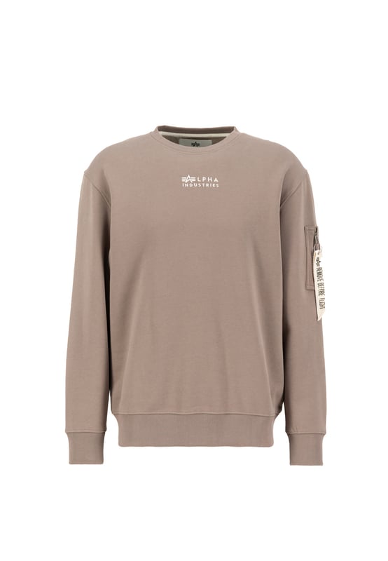 Esta sudadera está confeccionada en 100 % algodón orgánico y cuenta con una etiqueta EMB en el bolsillo del pecho. El bolsillo utilitario es perfecto para guardar el teléfono u otros objetos pequeños. Esta sudadera tiene un corte regular y proporciona una sensación de comodidad durante todo el día.