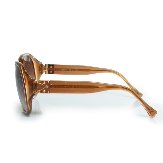 VINTAGE, RRP AS NEW
Louis Vuitton Soupcon oversize glitter sunglasses The item is in very good condition and comes with case box booklets and shopping bag
