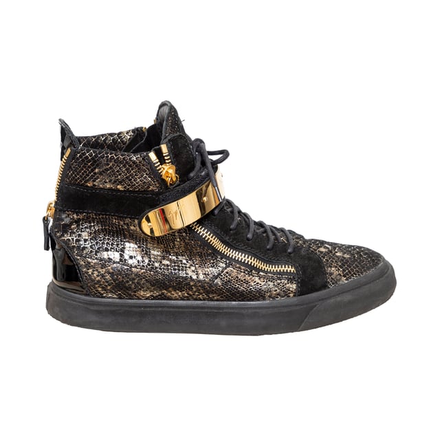 VINTAGE, RRP AS NEW
Elevate your sneaker game with Giuseppe Zanotti's Printed Snakeskin Sneakers. The high-top design features a unique snakeskin print on the signature Coby model, with a velvet and leather construction. Complete with a double gold metal strap and 'Signature' detail for added style. 
Remarks: there are some signs of wear. Measurments:  length: 746 mm