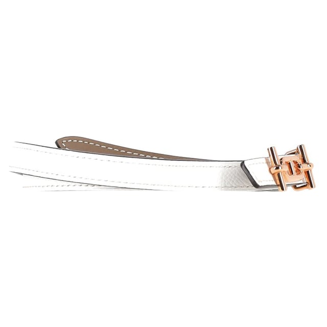 VINTAGE, RRP AS NEW
The Hermès Reversible Ancre Belt Kit in White Leather with Gold-Tone Hardware is a versatile and luxurious accessory. Featuring Epsom leather trim and a reversible design, this belt offers flexibility in styling options. The peg-in-hole closure ensures a secure and adjustable fit. With its timeless design and high-quality craftsmanship, this Hermès belt kit is a sophisticated addition to any wardrobe, adding a touch of elegance to a variety of outfits.

Hermès Reversible Ancre Belt Kit in White Leather
Condition: Excellent
Signs of wear:  No sign of wear.
Packaging: None
Color: White 
Material: Leather 
Size: One Size | One Size
Measurements: Width: 900; Length: 15
SKU: NAPPUGBAC420808W