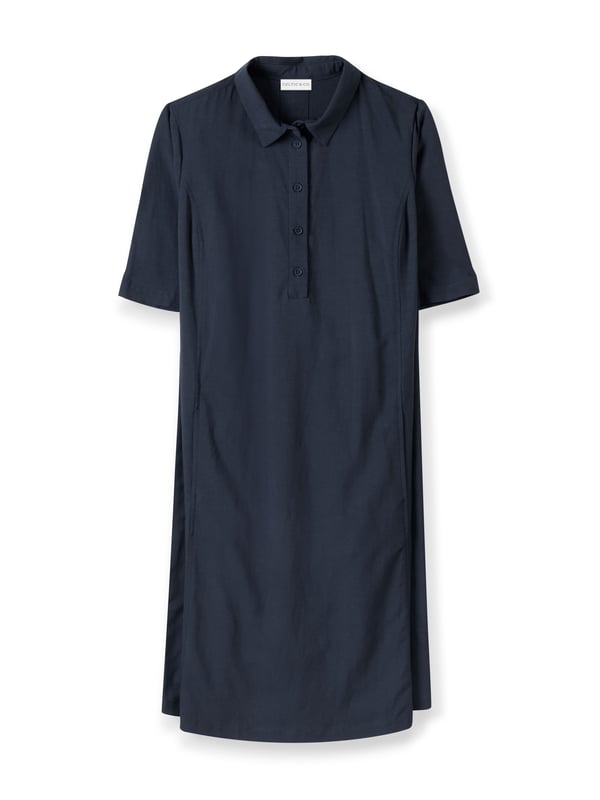 With a collared neckline and flattering swing shape, this dress is designed for effortless style. The half-length sleeves provide added comfort, while the blend of viscose and linen ensures a soft feel, perfect for both casual wear or occasions.