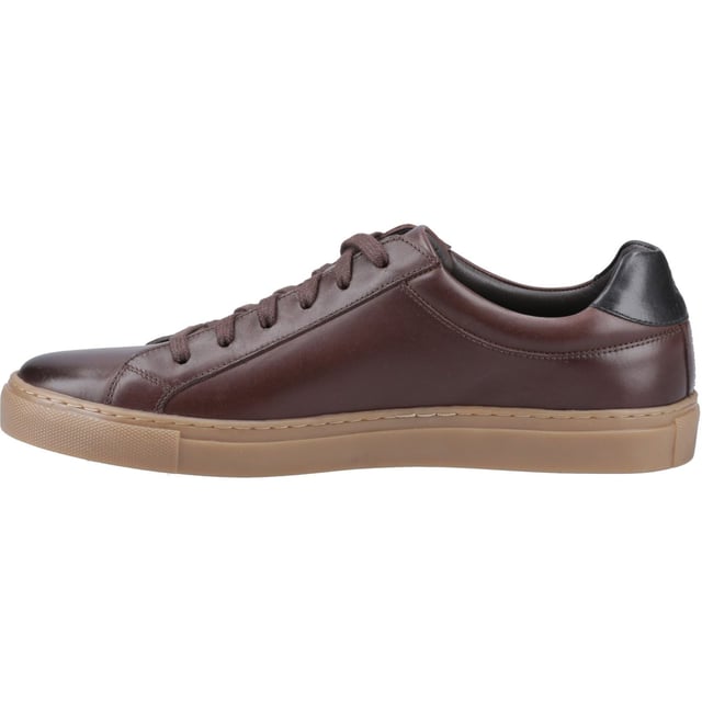 Go to Trainer; The Colton Sneaker crafted from quality leather is a great versatile style, perfect for casual styling for all day wear. Its subtle padded collar ensures feet are comfortable whatever your plans this season
