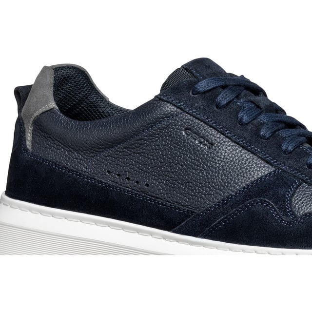 Comfortable and breathable, Deiven is a low-cut sneaker for men with a contemporary aesthetic and city vibe. It has an upper in suede and printed leather and will be the ideal way to energise everyday dressing with some active energy.