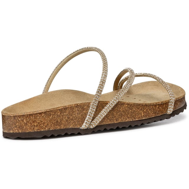 Bringing comfort from morning to evening, Brionia R is a lightweight breathable sandal designed with hot city days in mind. It has been crafted from microfibre and has a pristine aesthetic that will elevate everyday looks with a feminine feel.