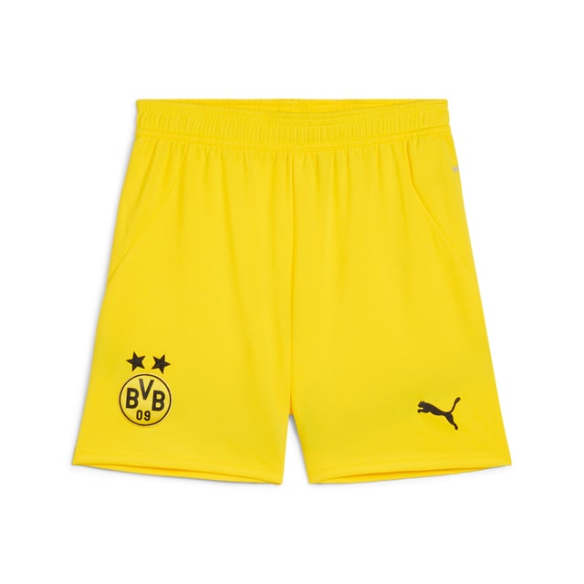 PRODUCT STORY: Hit the pitch like BVB's finest in these football shorts. They're made from sweat-wicking material to keep you cool in the tensest moments of the game and are finished with the team's crest on the leg. FEATURES & BENEFITS: dryCELL: Performance technology designed to wick moisture from the body and keep you free of sweat during exercise; As part of the RE:FIBRE program, this garment is made of at least 95% recycled material from textile waste and other used materials. DETAILS: Regular fit; 170 gsm, Jacquard; Mesh inserts; Medium rise; Elasticated waistband with drawstring; Official team branding; PUMA Youth: Recommended for older kids between 8 and 16 years.