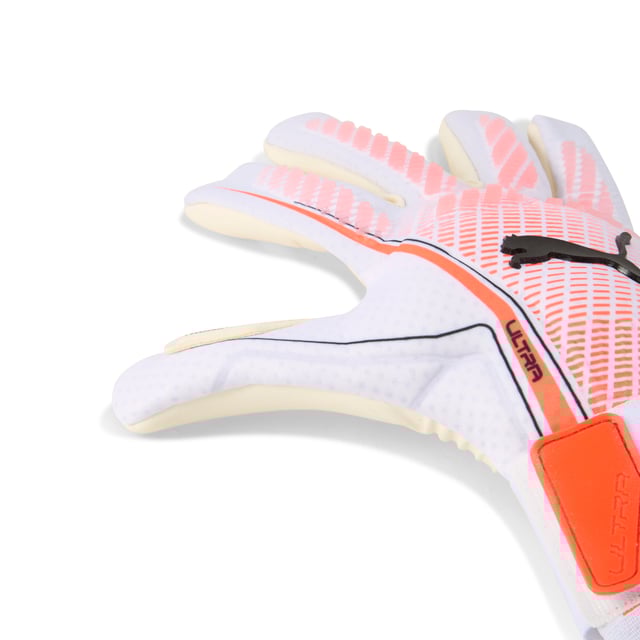 PUMA Unisex ULTRA ULTIMATE Hybrid Goalkeeper Gloves PRODUCT STORY: The ULTRA ULTIMATE Hybrid goalkeeper gloves are designed to meet the needs of the modern goalkeeper. They're constructed from a lightweight, elasticated material guaranteeing highest wearing comfort, an enhanced range of motion and zero distractions. DETAILS: 4mm superior grip latex palm: excellent grip in both wet and dry conditions; Hybrid cut: mix of inseam and gunn cut for maximum catching area and comfort; Silicone grip elements on finger & knuckles: additional grip, ball control and support while punching; Lightweight, elasticated material with perforations: comfort and enhanced range of motion; Thumb wrap: Extended latex palm for maximum catching area and comfort; Elasticated wrist with full length latex strap: for wrist support and a secure closure.