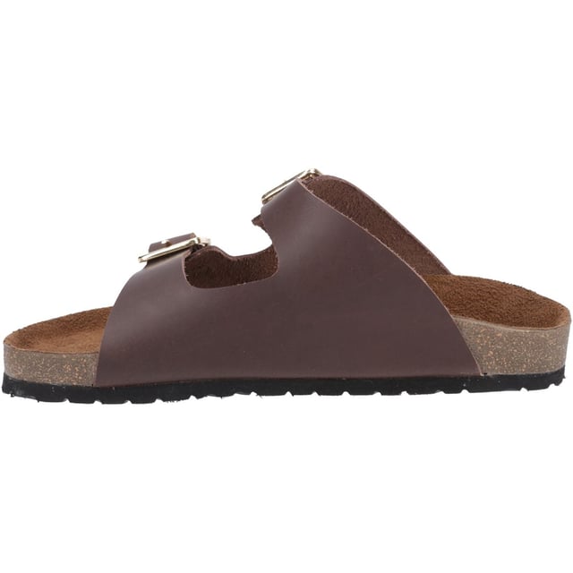 Cotswold Shoes brings a country classic sandal. With double strap uppers made from soft leather with buckle detailing. Finished with a comfortable footbed, making these the perfect sandals for all Summer long.