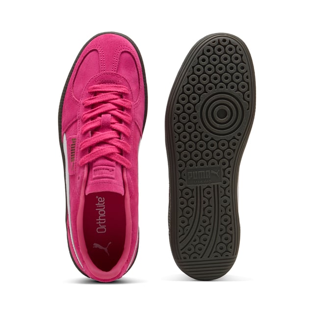 PRODUCT STORY: Straight from the archives, it is the PUMA Palermo. This classic terrace shoe builds on PUMA is heritage within football, while appealing to today is sneakerheads and fashion mavens. This execution features a suede base and leather formstrip with foil printed PUMA branding. FEATURES & BENEFITS: PUMA is leather products support responsible manufacturing via the Leather Working Group.  DETAILS: Suede base; Leather formstrip and FOT; Suede tongue with debossed PUMA branded label and mesh backing; Foil printed PUMA branding on quarter panel flap; Screen printed PUMA branding on FOT; Synthetic leather lining.
