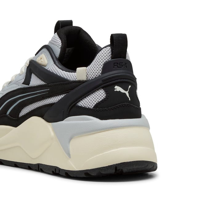 PRODUCT STORY: Step into the future with PUMA's bold RS-X Efekt B&B. Featuring a textile base, nubuck overlays, and SOFTFOAM+ cushioning, these kicks are designed for those who dare to express their individuality. Make every step a statement. DETAILS: Textile base; Nubuck overlay on vamp; Synthetic overlay on quarter panel; Synthetic stabilising strap; PUMA branding details.