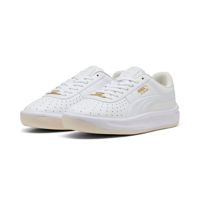 PRODUCT STORY: Step up your sneaker game with these retro-inspired kicks. Featuring a synthetic leather base, perforated vamp, and PUMA branding, these shoes blend heritage with modern flair. Mesh lining and Ortholite sockliner ensure breathability and comfort for all-day wear. DETAILS: Synthetic base; Synthetic perforated vamp; Synthetic leather eyestay; Mesh lining; PUMA branding details.