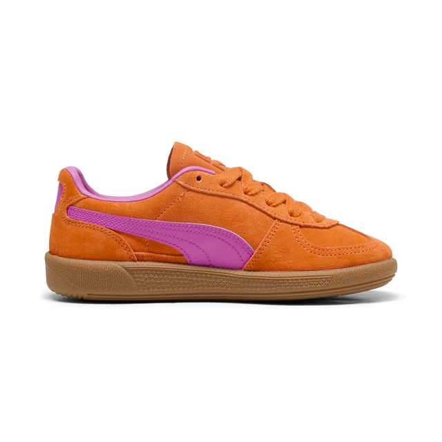 PRODUCT STORY: A terrace legend from our archives returns: The Palermo. The silhouette debuted back in the early '80s, where it quickly became a staple among the terrace crowds in British football stadiums. Now, we ive brought it back for the fans. Like the original, the Palermo is complete with its signature tag at the upper, a T-toe construction, and, of course, the classic gum sole. FEATURES & BENEFITS: PUMA is leather products support responsible manufacturing via the Leather Working Group. DETAILS: Leather upper; Synthetic lining; Debossed and foil-printed PUMA branding on quarter panel tab and heel cap; Leather-coated Formstrip; Rubber midsole; Rubber outsole; PUMA Youth: Recommended for older kids between 8 and 16 years.