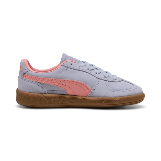 PRODUCT STORY: A terrace legend from our archives returns: The Palermo. The silhouette debuted back in the early '80s, where it quickly became a staple among the terrace crowds in British football stadiums. Now, we ive brought it back for the fans. Like the original, the Palermo is complete with its signature tag at the upper, a T-toe construction, and, of course, the classic gum sole. FEATURES & BENEFITS: PUMA is leather products support responsible manufacturing via the Leather Working Group. DETAILS: Leather upper; Synthetic lining; Debossed and foil-printed PUMA branding on quarter panel tab and heel cap; Leather-coated Formstrip; Rubber midsole; Rubber outsole; PUMA Youth: Recommended for older kids between 8 and 16 years.