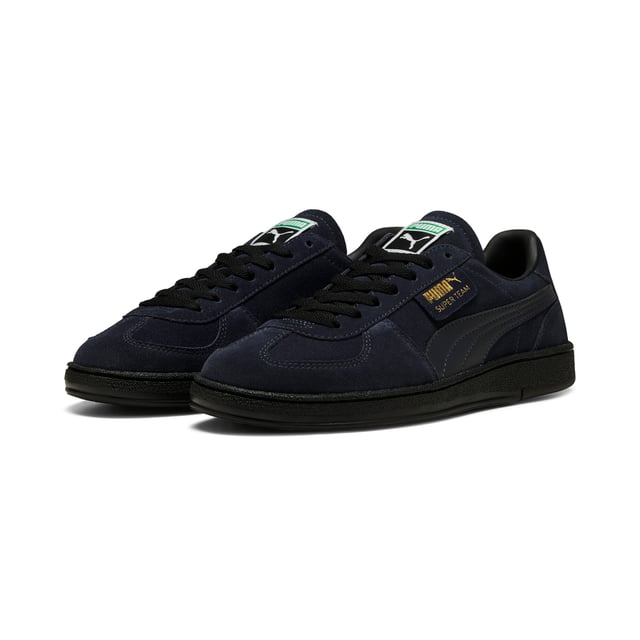 PRODUCT STORY: The Super Team sneakers first hit the scene in 1982. Fast forward to the 2020s and we're bringing it back. This version stays true to the OG, made for handball goalkeepers, with a suede upper and leather PUMA Formstrip on the side. FEATURES & BENEFITS: PUMA's leather products support responsible manufacturing via the Leather Working Group.  DETAILS: Leather upper; Suede tongue; Breathable synthetic collar; Mesh OrthoLite footbed; Leather PUMA Formstrip.
