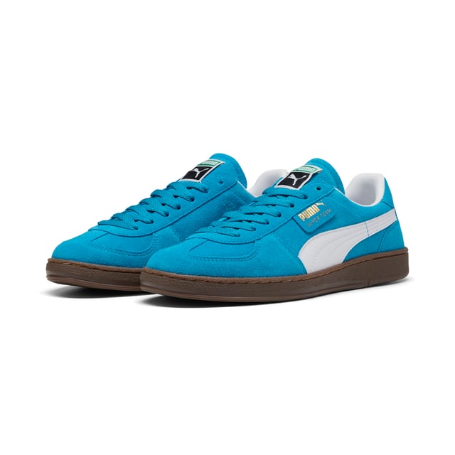 PRODUCT STORY: The Super Team sneakers first hit the scene in 1982. Fast forward to the 2020s and we're bringing it back. This version stays true to the OG, made for handball goalkeepers, with a suede upper and leather PUMA Formstrip on the side. FEATURES & BENEFITS: PUMA's leather products support responsible manufacturing via the Leather Working Group.  DETAILS: Leather upper; Suede tongue; Breathable synthetic collar; Mesh OrthoLite footbed; Leather PUMA Formstrip.