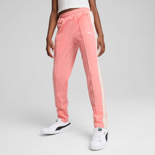 PRODUCT STORY: Step up your game with PUMA's slim track pants. Featuring T7 panel inserts, pintuck detailing, and zip pockets, these pants blend heritage and modernity. The elasticated waistband and tonal drawcords ensure a flawless fit, while the iconic logo adds a touch of legacy. DETAILS: Slim fit; Tricot; Regular length; Medium rise; Side Pocket; PUMA Youth: Recommended for older kids between 8 and 16 years.