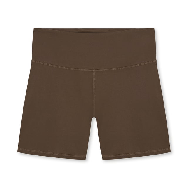 PUMA Womens TRAIN 5" High-Waist Tight Shorts PRODUCT STORY: These training shorts bring functionality and flair to your workout. Featuring EVERSCULPT for a sleek silhouette, dryCELL to keep you dry, and two pockets for your essentials. The 5" seam and cutlines inspired by PUMA's Formstripe ensure you move with confidence and style. FEATURES & BENEFITS: dryCELL: Performance technology designed to wick moisture from the body and keep you free of sweat during exercise; Made with at least 50% recycled materials.. DETAILS: Tight fit; Single jersey; Above knee length; High rise; PUMA branding details.