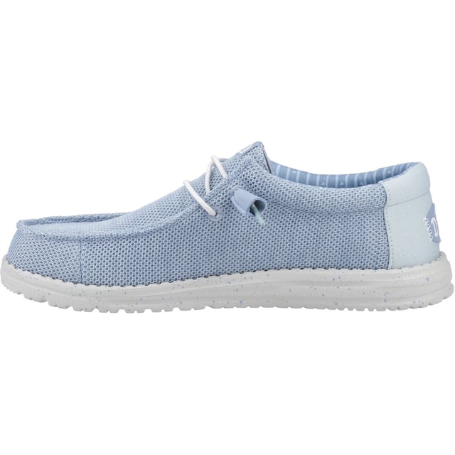 Stretch with the best in Wally Stretch Sox. Classic HEYDUDE™ construction, stretch mesh material upper and elastic laces mean slip-on ease, comfort and lightness from top to bottom. Rock it all in foot-hugging style.