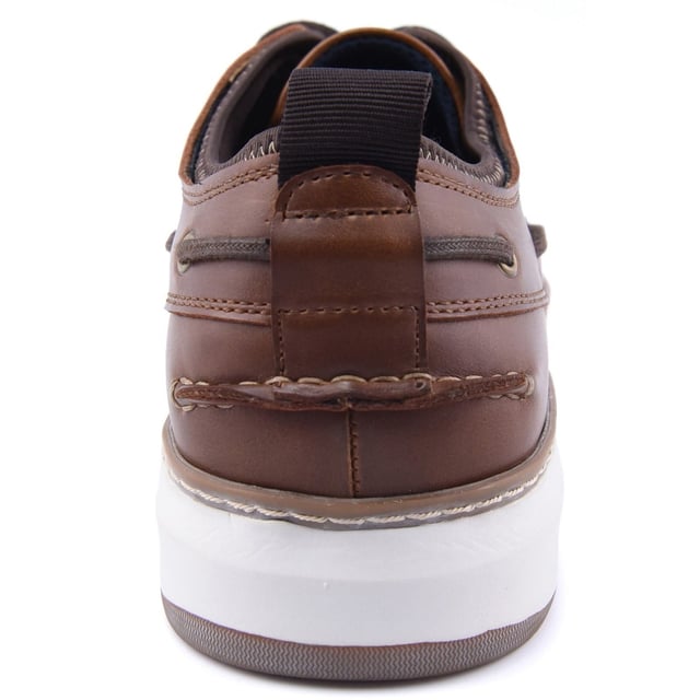 The Moc Neo features the boat shoe's instantly-recognizable silhouette and traditional moccasin construction, with a slightly higher cut. The Moc Neo is made from synthetic materials, making it lighter.