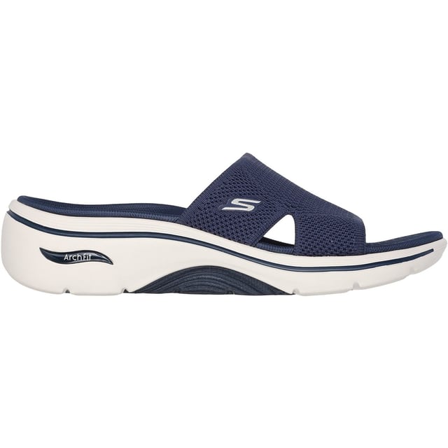 Skechers Go Walk Arch Fit 2.0 Textil Damen Sandalen Navy Genießen Sie unterstützenden, lässigen Komfort an warmen, sonnigen Tagen mit der Skechers GO WALK Arch Fit 2.0 Sandale. Diese Zehentrenner-Sandale verfügt über ein schnell trocknendes Textil-Obermaterial mit leichter ULTRA GO Dämpfung und einem Arch Fit Fußbett.
