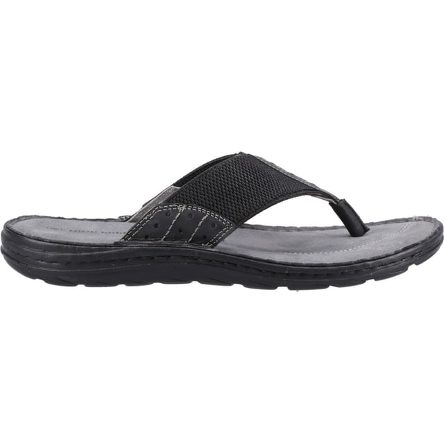 Stap in de zomerse stijl en comfort met de Alan Toepost sandaal, met een bovenwerk van leer en textiel, een suede binnenzool voor superieure demping en een lichtgewicht PU loopzool voor moeiteloze draagbaarheid de hele dag door.