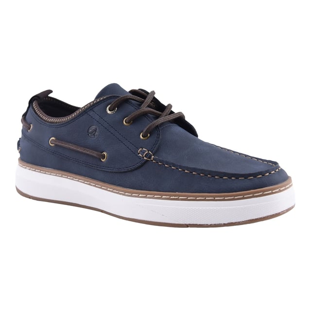 The Moc Neo features the boat shoe's instantly-recognizable silhouette and traditional moccasin construction, with a slightly higher cut. The Moc Neo is made from synthetic materials, making it lighter.