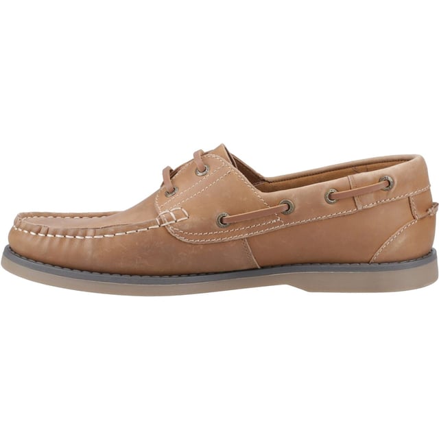 Hush Puppies Wilson Leather Men's Tan Boat Shoes The Wilson is the perfect choice for relaxed summer days, with a supple leather upper and insole, and a flexible and hardwearing outsole