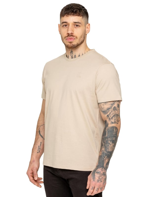 Upgrade your essentials with the Kruze Men’s T-Shirt, a set of five versatile tees designed for all-day comfort and classic style. Made from premium cotton, these t-shirts offer a soft, breathable feel, ideal for any season. Featuring a regular fit with a crew neck and short sleeves, each shirt provides a comfortable and flattering silhouette that pairs well with jeans, joggers, or shorts. The Kruze branding on the chest adds a touch of understated style, making these tees easy to dress up or down. Perfect for layering or wearing solo, this five-pack offers both quality and convenience, making it a must-have for any wardrobe. (159)