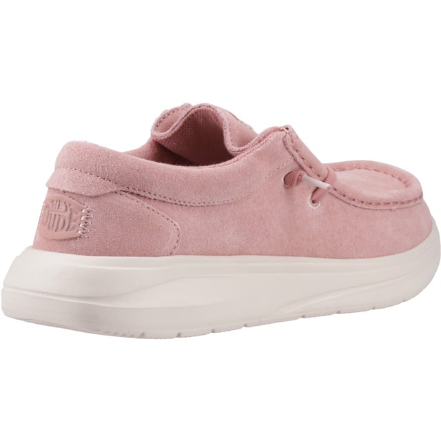 More comfort. More padding. More chunk. Totally on trend this season is the Wendy COMF Mono Suede. Dress up or dress down with elevated 360 comfort, extra plush midsole and oh-so-stylish suede upper and all new seasonal colorways.